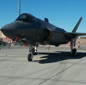 Meet your Posher, Lee